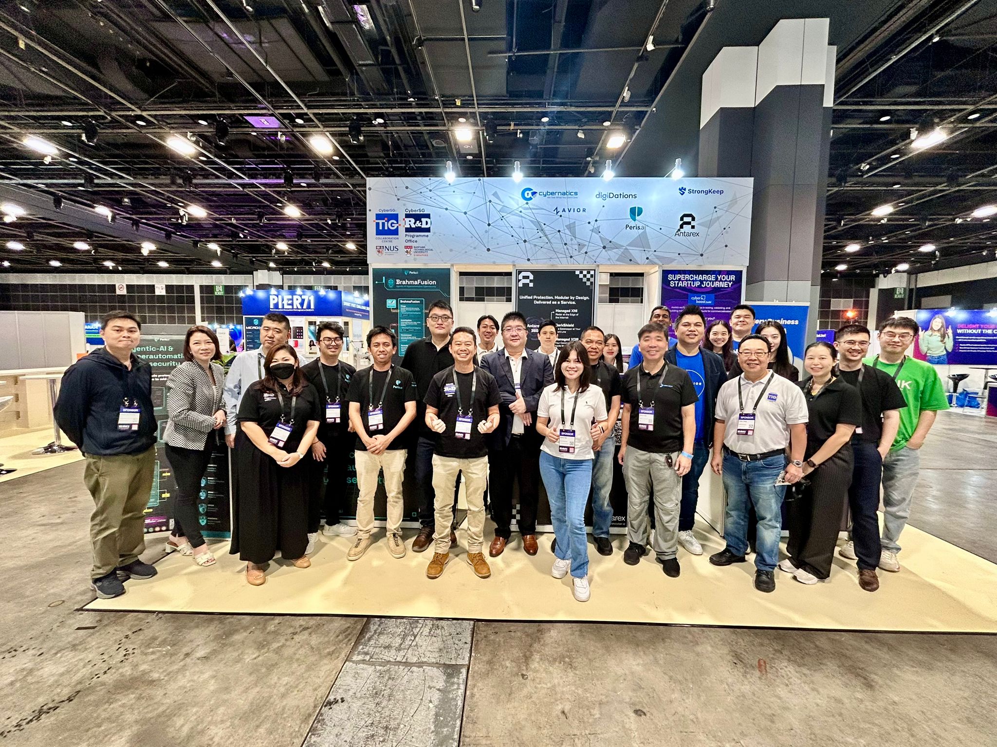 Group photo of the startup cohort on the exhibition floor at Echelon Singapore 2025